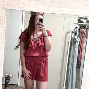 Cape Juby Mauve Short Sleeve Romper size small